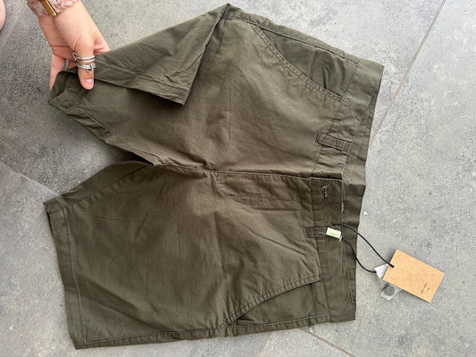 Bermudas corte chino